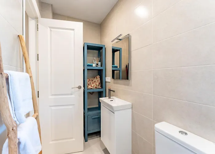 Pass The Keys Stylish 3 Bed Flat In Pacos